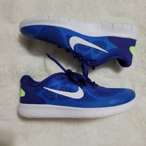 Nike Free Run Deep Royal Blue/White Soar Running Shoe 7Y/8.5 women